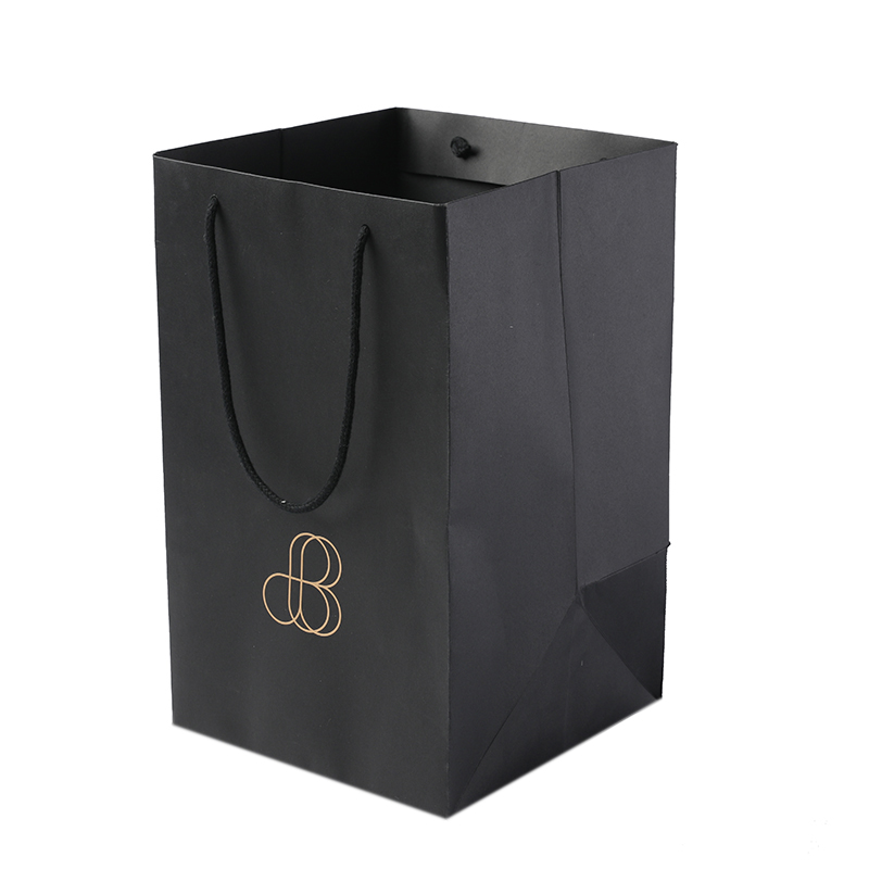 Custom Luxury Clothes Bag Black Shopping Paper Bag Kraft Gift Packaging Bag With Logo Print