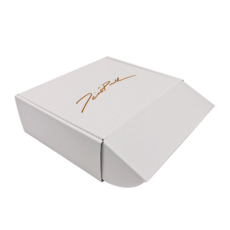 White Corrugated Mailer Boxes
