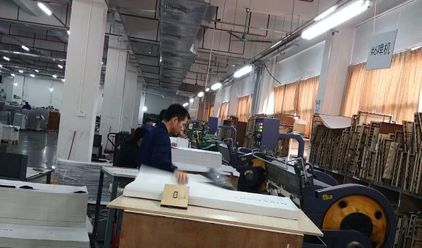 Semi Automatic Die Cutting Machine cheap packaging boxes